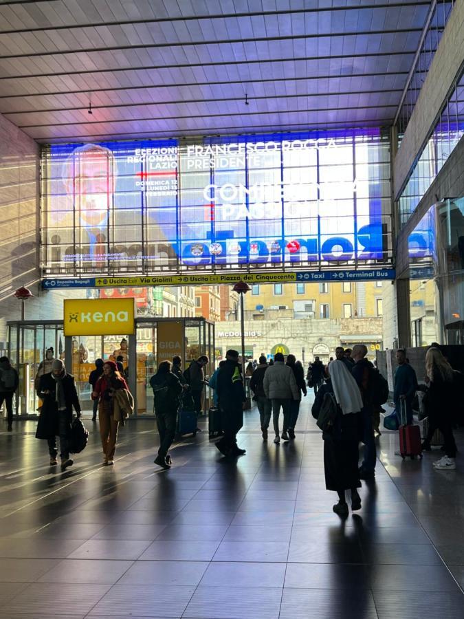 Termini Station Holidays Roma Exterior foto